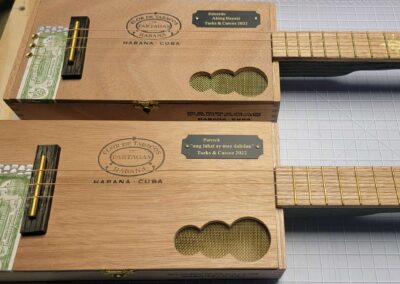 Twin Cuban CBGs, box and neck detail